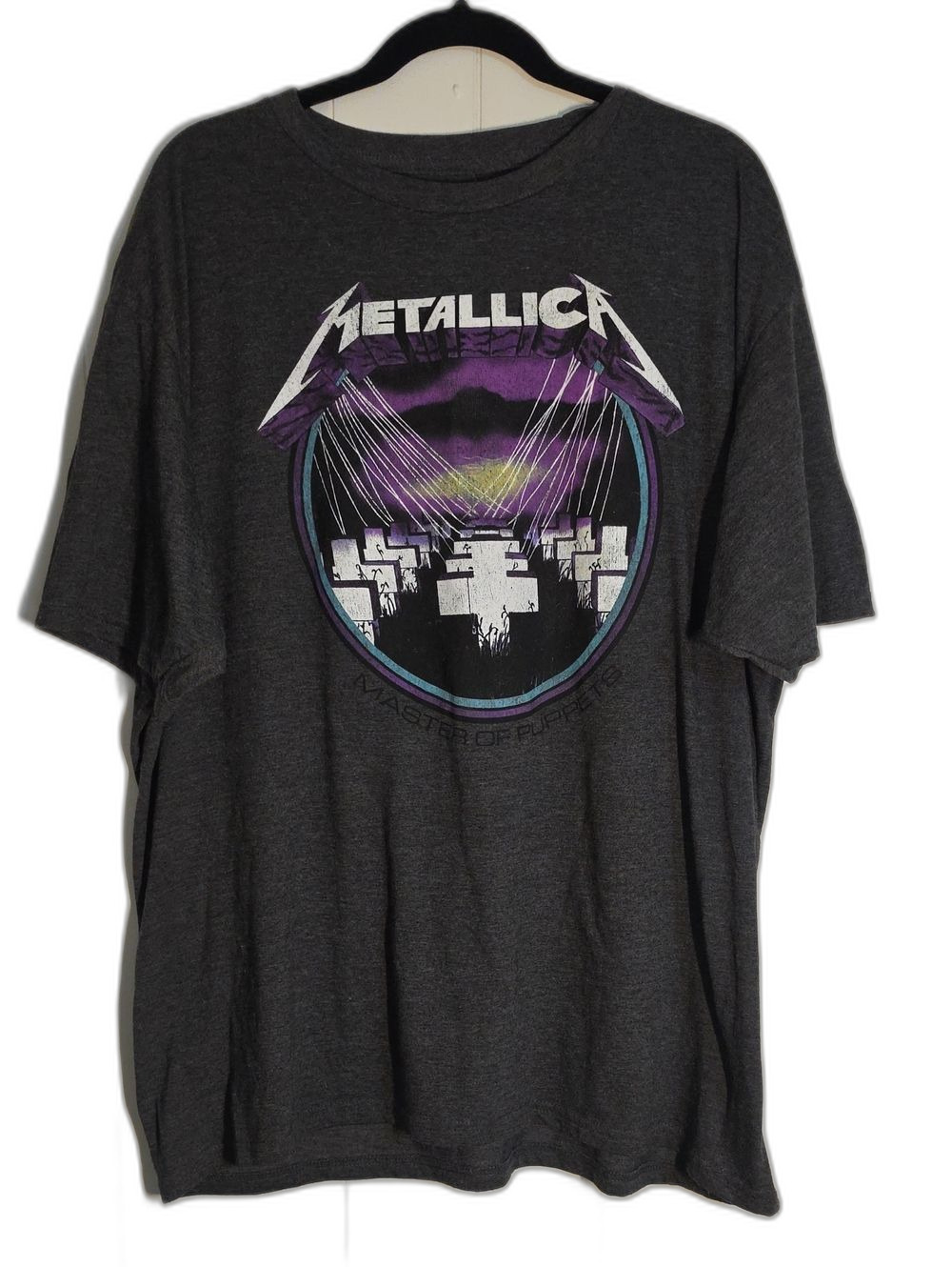 NWT Men's Graphic Metallica Tee in Grey And Purple - Picture 1 of 4